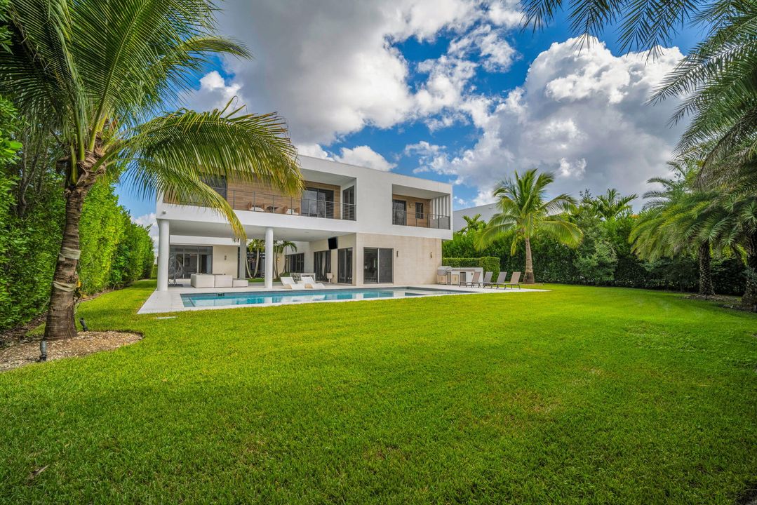 Activo con contrato: $3,250,000 (5 camas, 6 baños, 5293 Pies cuadrados)