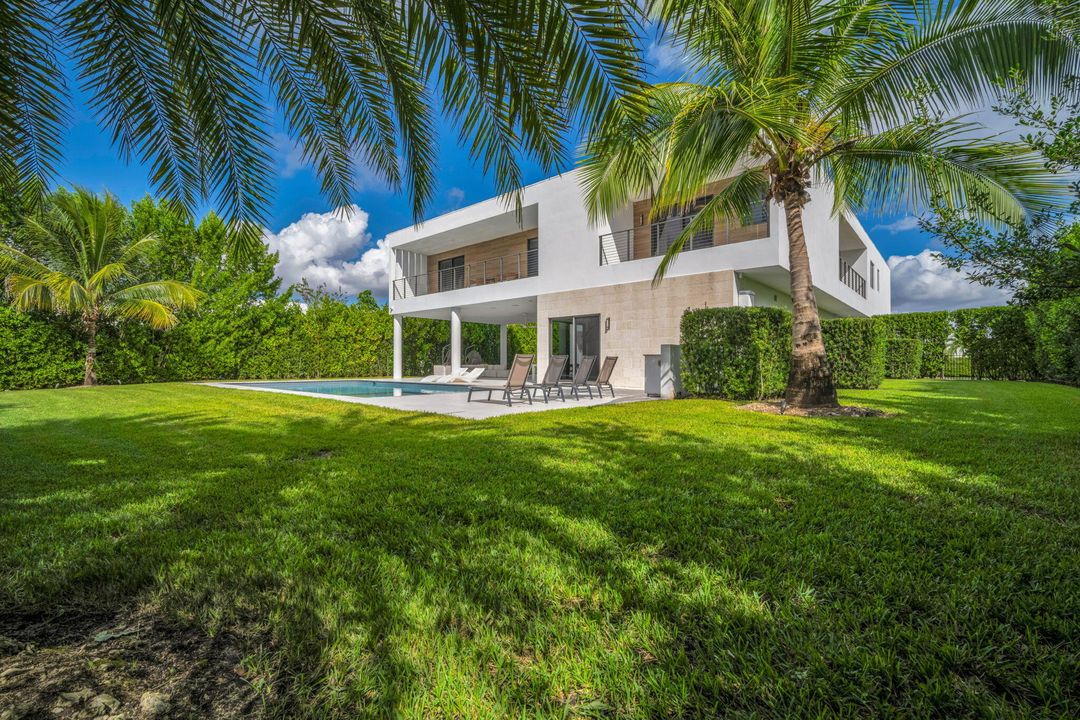 Activo con contrato: $3,250,000 (5 camas, 6 baños, 5293 Pies cuadrados)