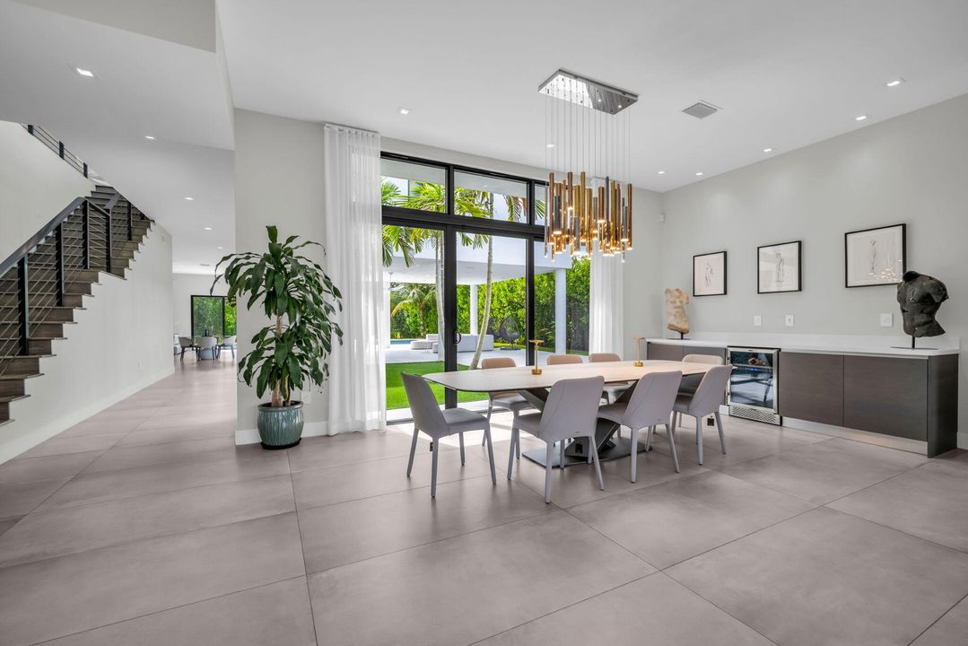 Activo con contrato: $3,250,000 (5 camas, 6 baños, 5293 Pies cuadrados)