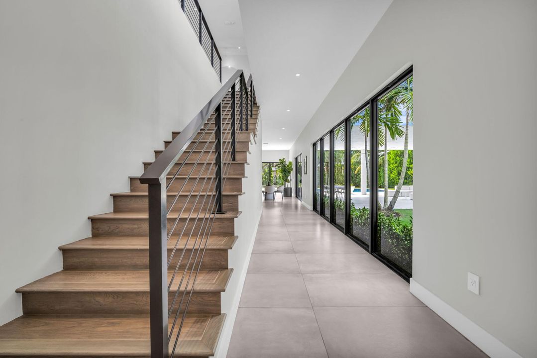 Activo con contrato: $3,250,000 (5 camas, 6 baños, 5293 Pies cuadrados)