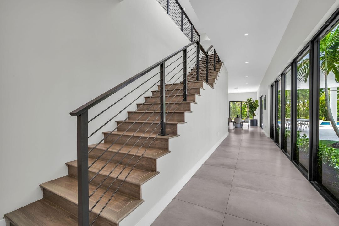 Activo con contrato: $3,250,000 (5 camas, 6 baños, 5293 Pies cuadrados)