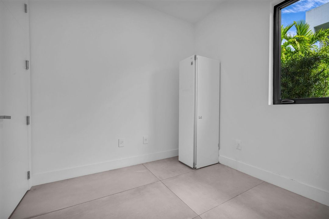 Activo con contrato: $3,250,000 (5 camas, 6 baños, 5293 Pies cuadrados)