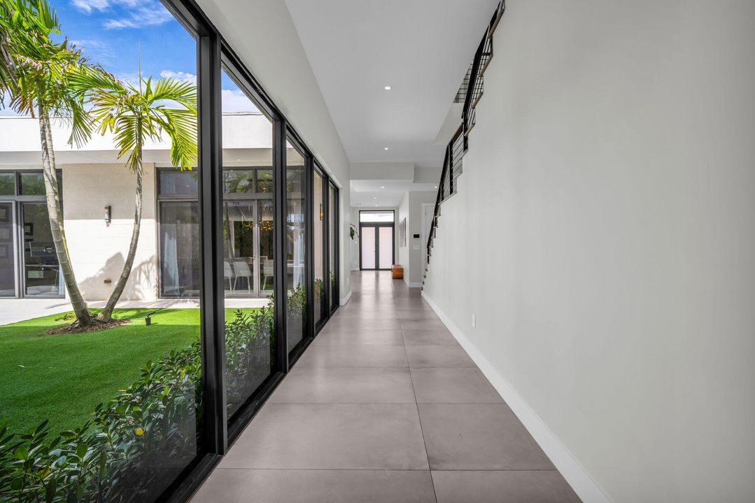 Activo con contrato: $3,250,000 (5 camas, 6 baños, 5293 Pies cuadrados)