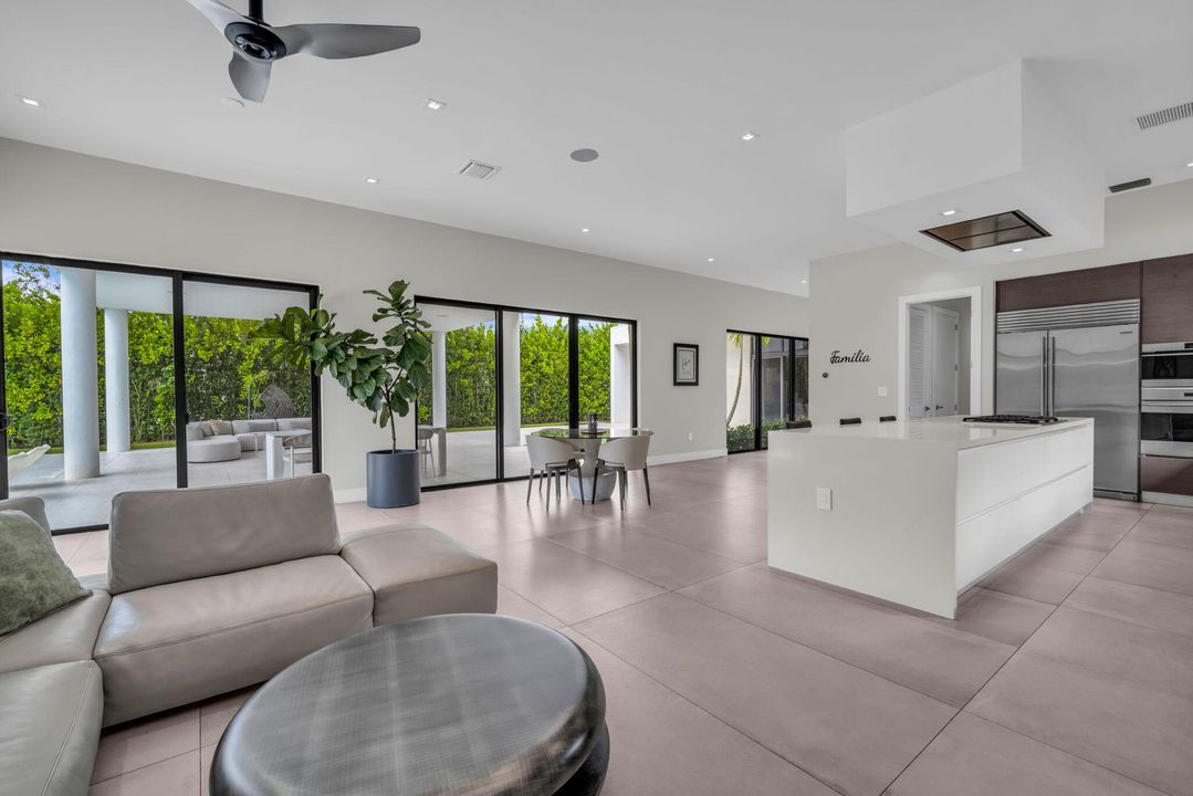 Activo con contrato: $3,250,000 (5 camas, 6 baños, 5293 Pies cuadrados)