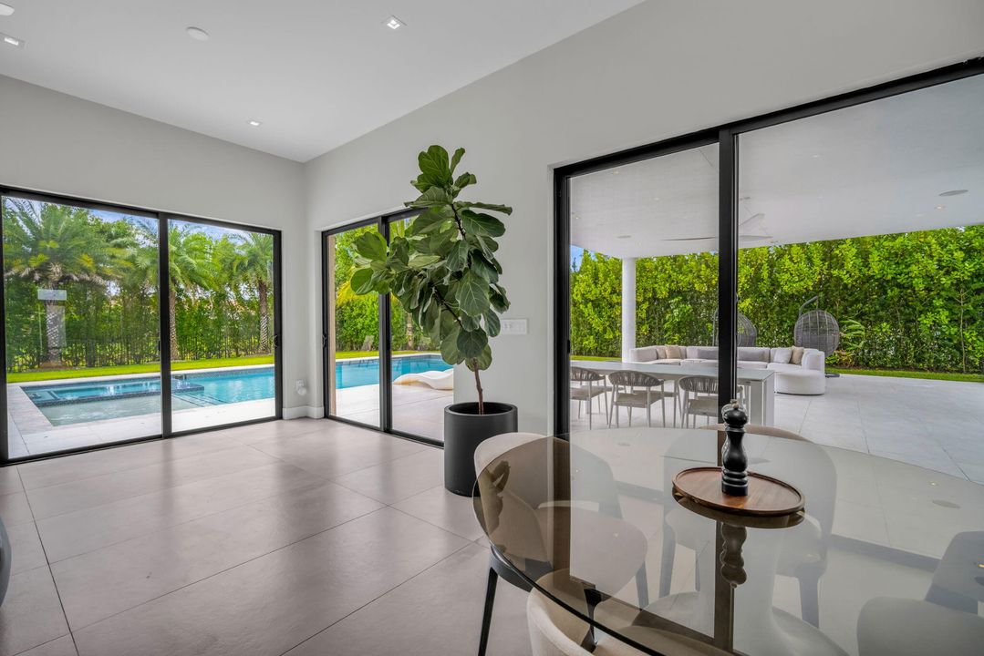 Activo con contrato: $3,250,000 (5 camas, 6 baños, 5293 Pies cuadrados)