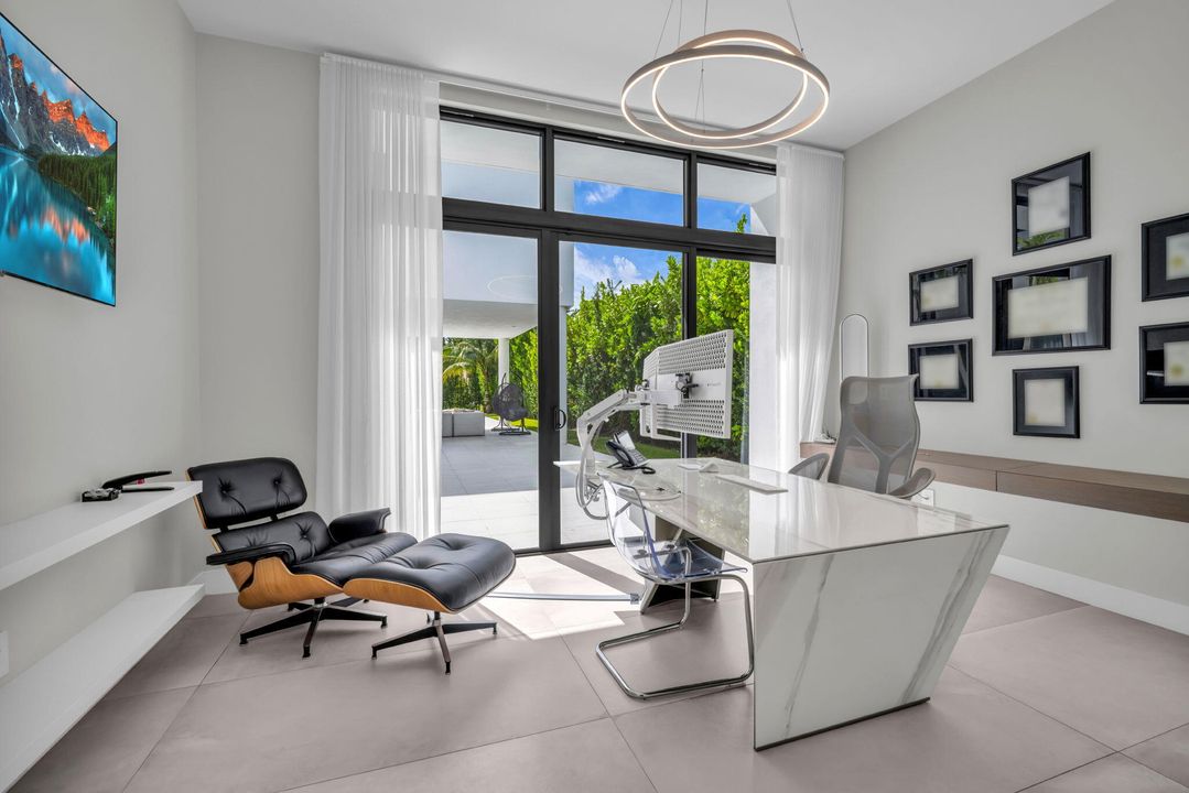 Activo con contrato: $3,250,000 (5 camas, 6 baños, 5293 Pies cuadrados)