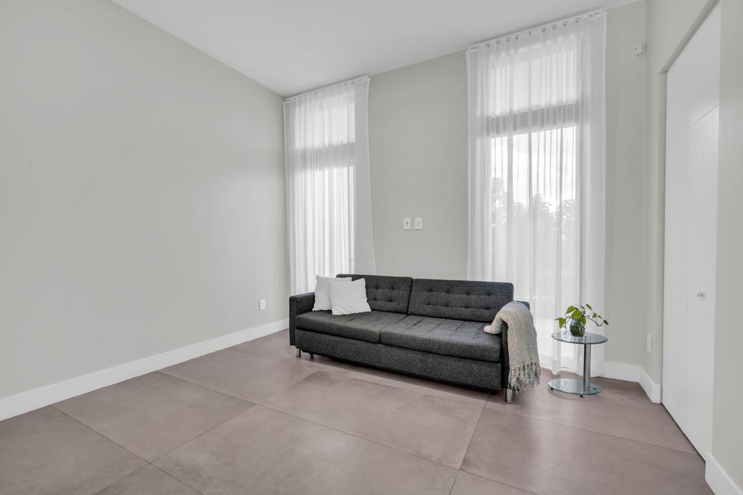 Activo con contrato: $3,250,000 (5 camas, 6 baños, 5293 Pies cuadrados)