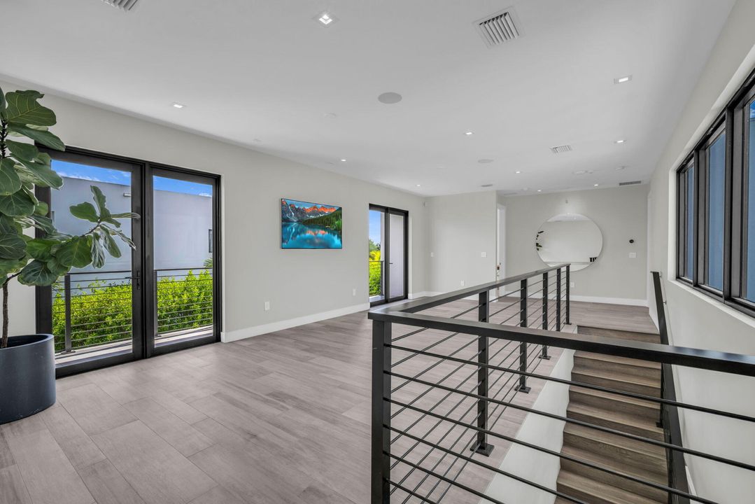 Activo con contrato: $3,250,000 (5 camas, 6 baños, 5293 Pies cuadrados)