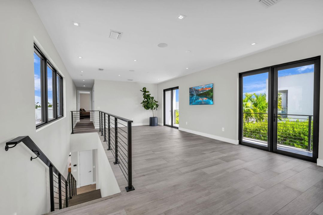 Activo con contrato: $3,250,000 (5 camas, 6 baños, 5293 Pies cuadrados)