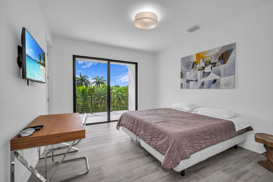 Activo con contrato: $3,250,000 (5 camas, 6 baños, 5293 Pies cuadrados)