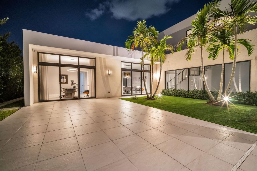 Activo con contrato: $3,250,000 (5 camas, 6 baños, 5293 Pies cuadrados)