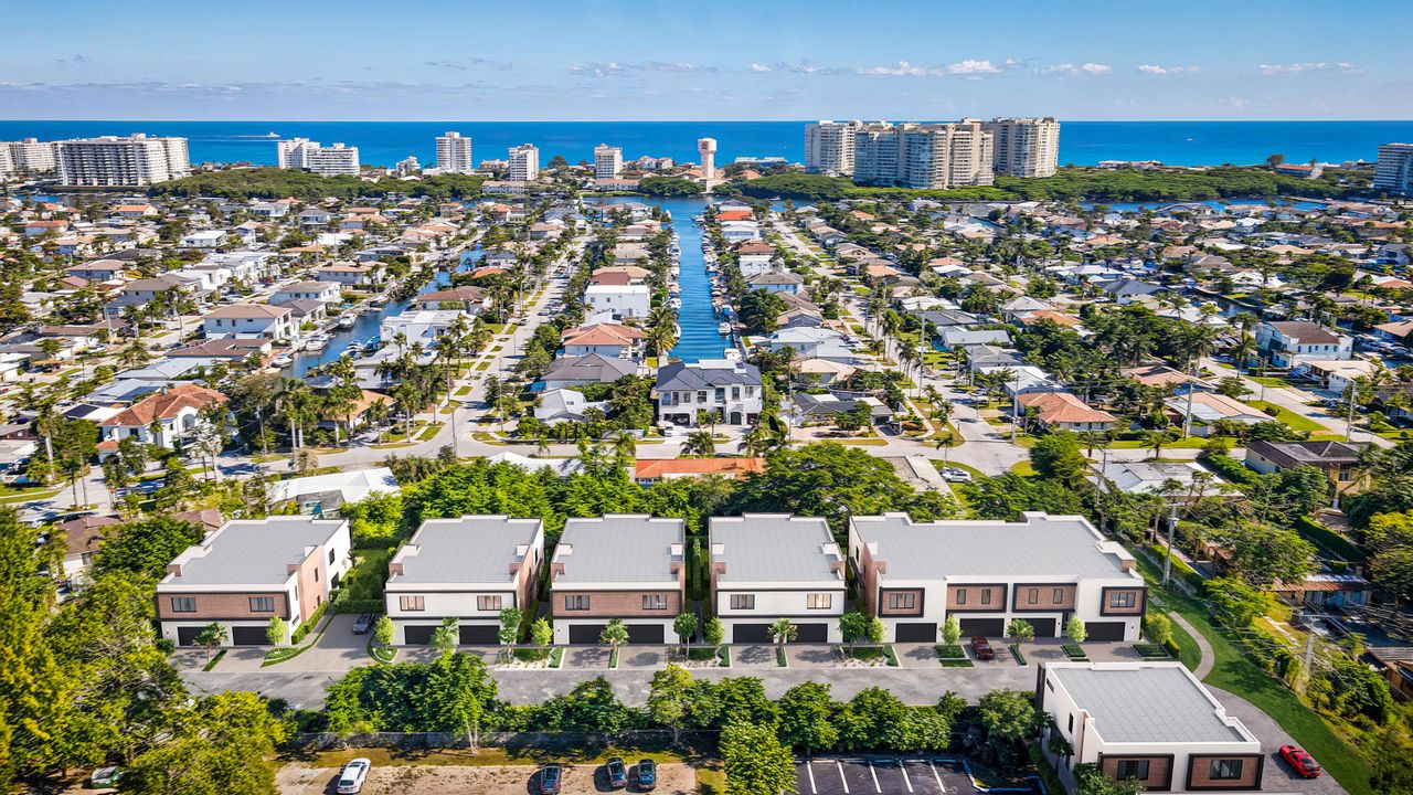 For Sale: $1,250,000 (3 beds, 2 baths, 1825 Square Feet)