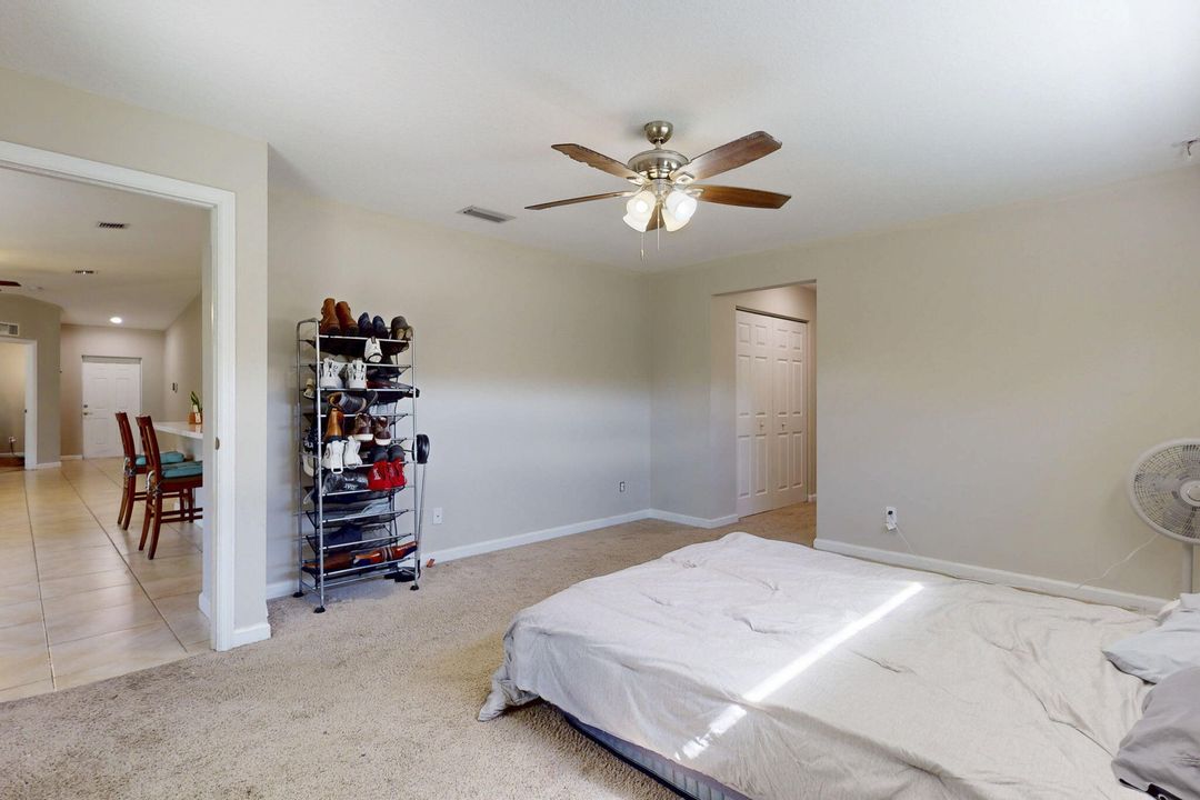 Под контрактом: $335,000 (4 спален, 2 ванн, 1821 Квадратных фут)