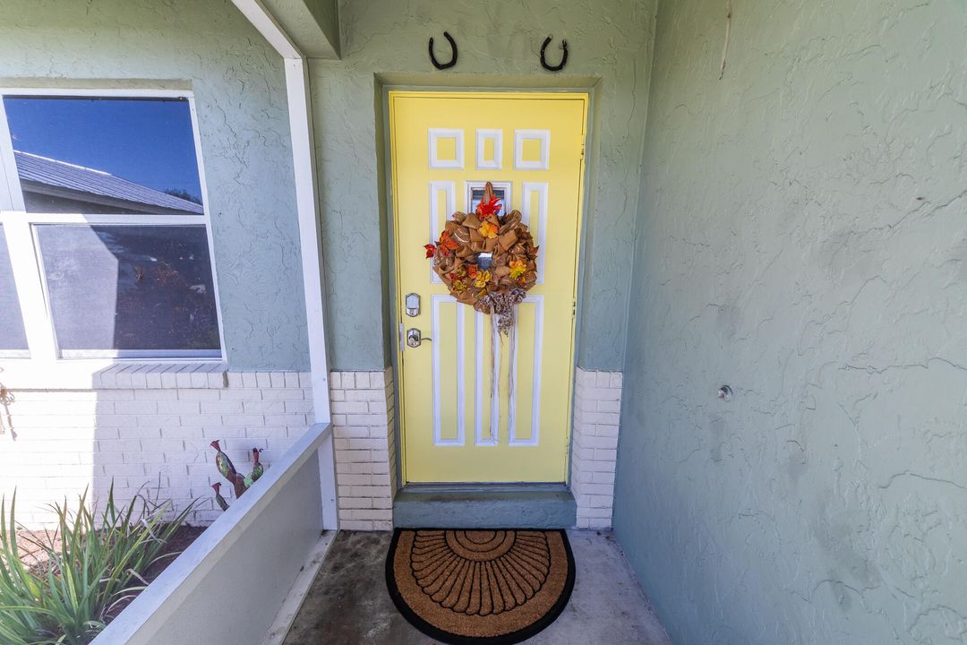 Active With Contract: $345,000 (3 beds, 2 baths, 1490 Square Feet)