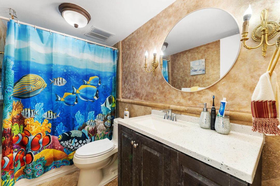 For Sale: $359,900 (2 beds, 2 baths, 1170 Square Feet)