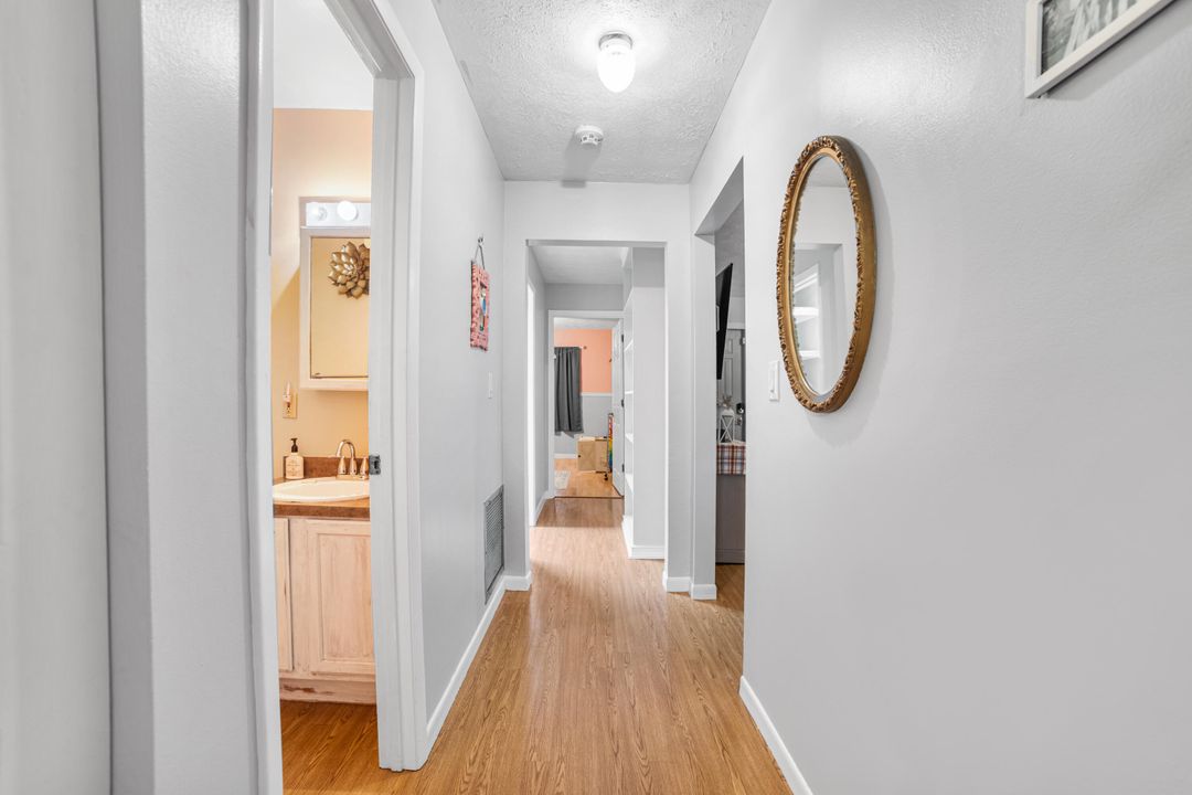Active With Contract: $345,000 (3 beds, 2 baths, 1490 Square Feet)