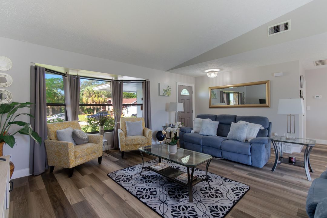 For Sale: $399,900 (3 beds, 2 baths, 1650 Square Feet)