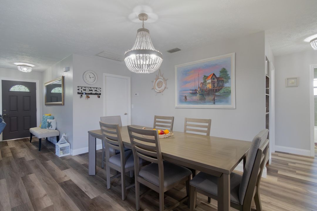 For Sale: $399,900 (3 beds, 2 baths, 1650 Square Feet)