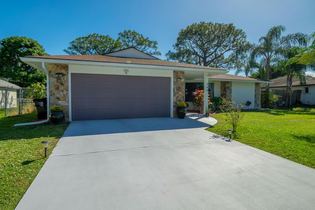 For Sale: $399,900 (3 beds, 2 baths, 1650 Square Feet)