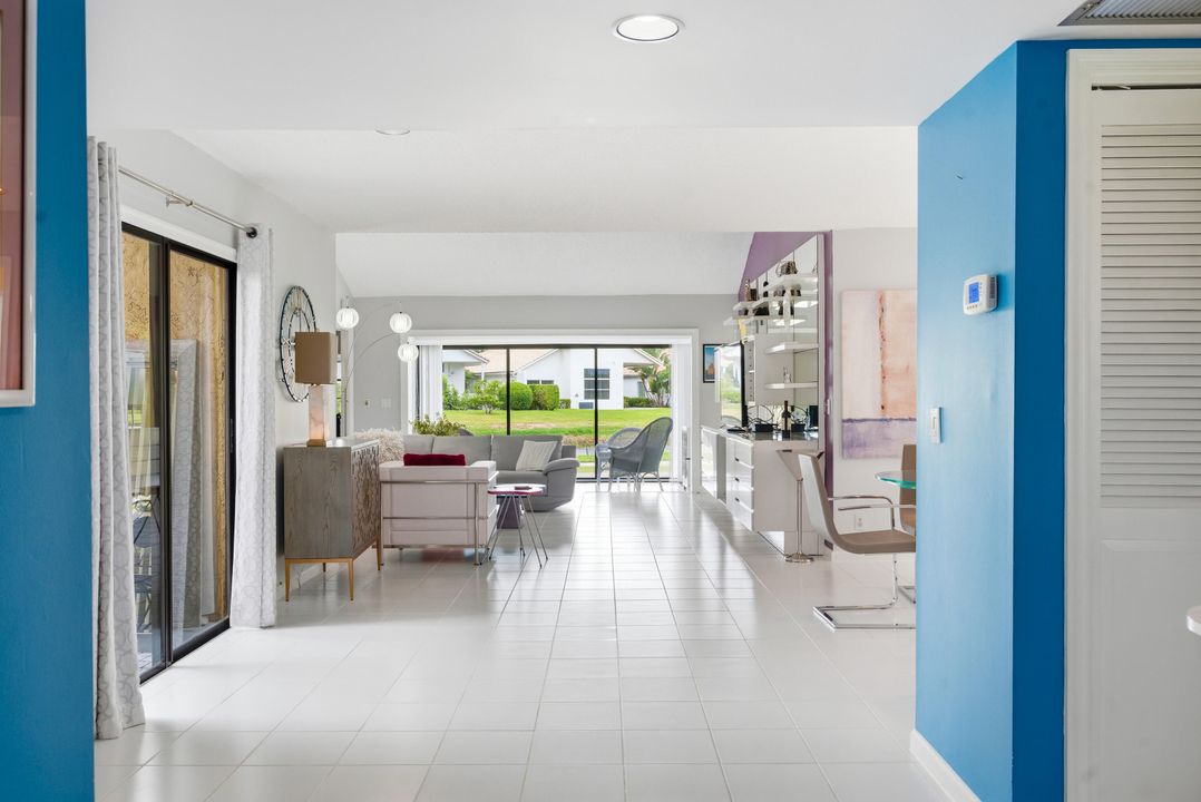 For Sale: $475,000 (3 beds, 2 baths, 1894 Square Feet)