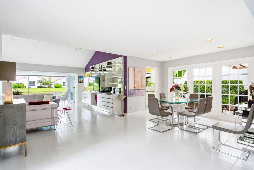 For Sale: $475,000 (3 beds, 2 baths, 1894 Square Feet)