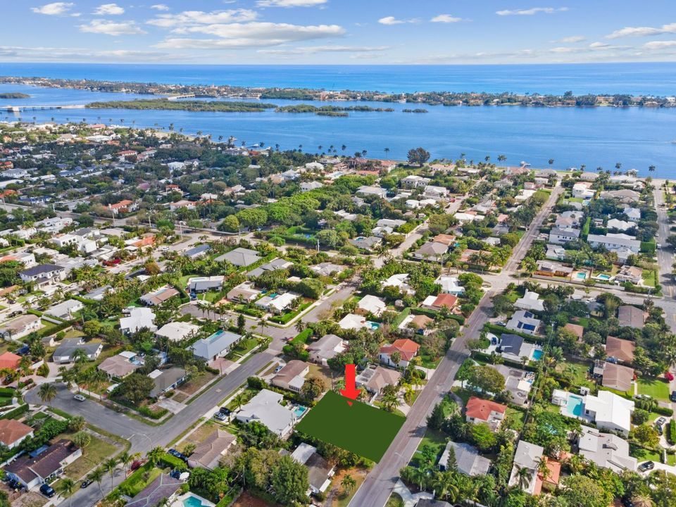 For Sale: $3,600,000 (4 beds, 4 baths, 4072 Square Feet)