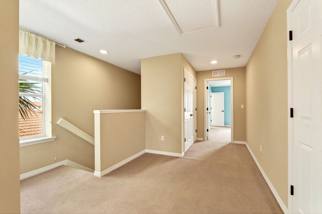 For Sale: $349,960 (2 beds, 2 baths, 1890 Square Feet)