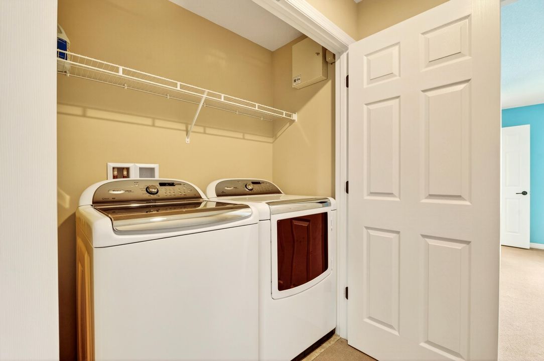 For Sale: $349,960 (2 beds, 2 baths, 1890 Square Feet)