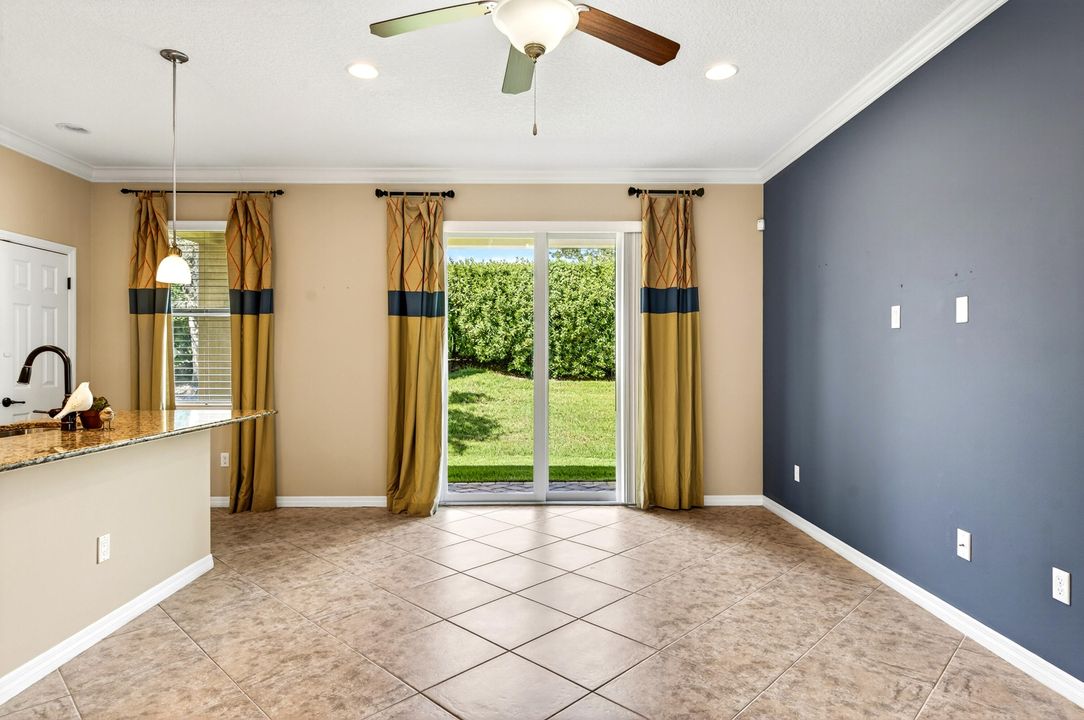 For Sale: $349,960 (2 beds, 2 baths, 1890 Square Feet)