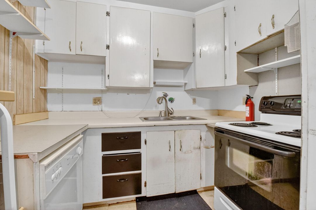 Active With Contract: $450,000 (0 beds, 0 baths, 1500 Square Feet)