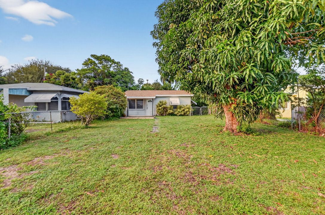 Active With Contract: $450,000 (0 beds, 0 baths, 1500 Square Feet)