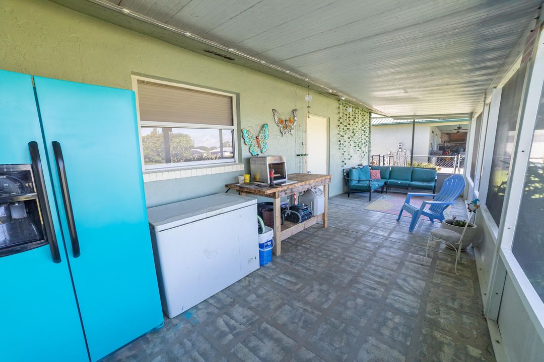 Active With Contract: $345,000 (3 beds, 2 baths, 1490 Square Feet)