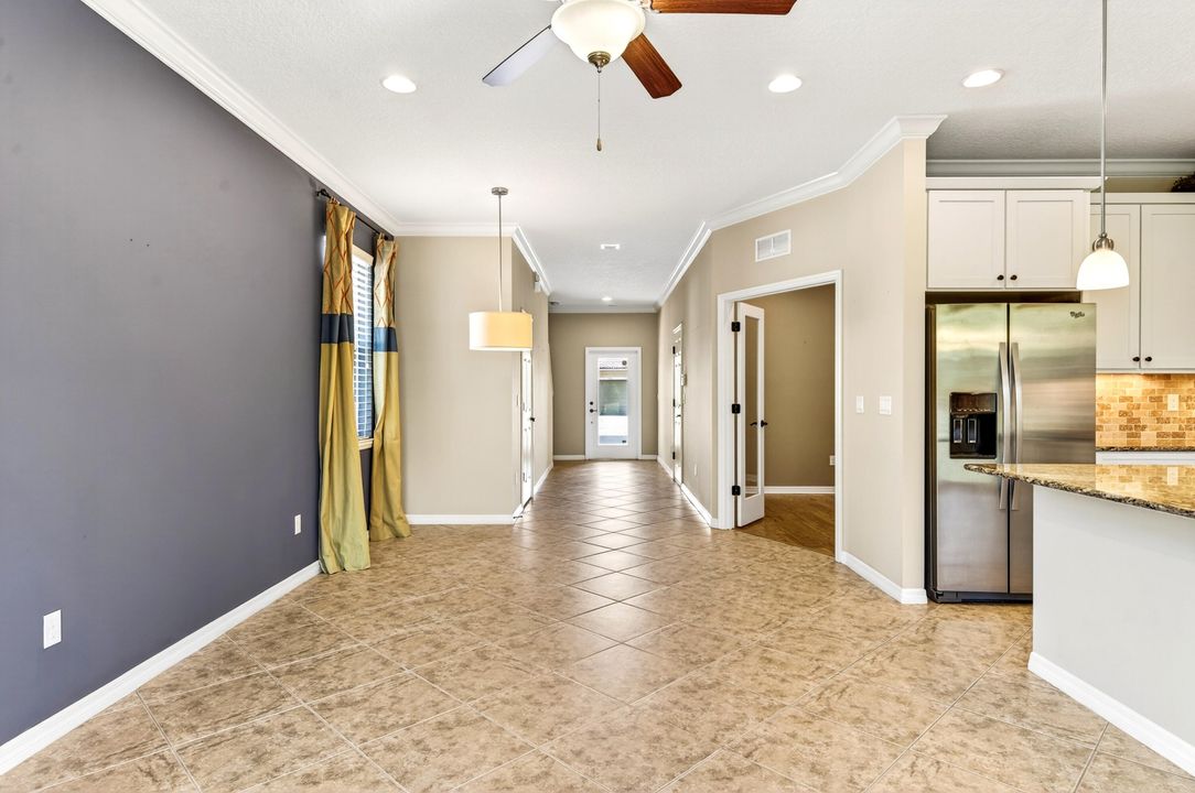 For Sale: $349,960 (2 beds, 2 baths, 1890 Square Feet)