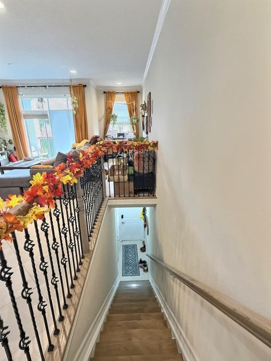 For Rent: $2,100 (2 beds, 2 baths, 1209 Square Feet)