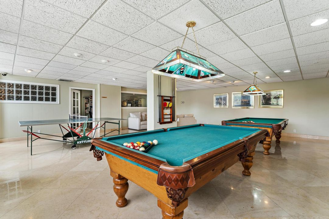 For Sale: $359,900 (2 beds, 2 baths, 1170 Square Feet)