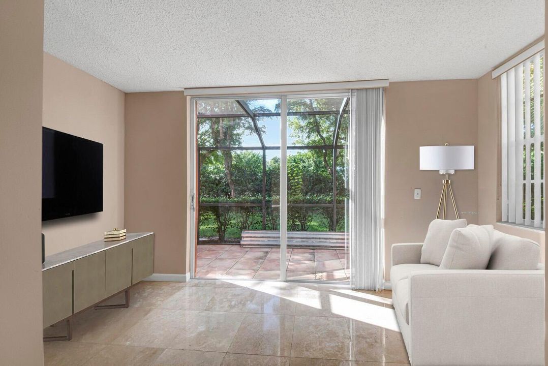 For Rent: $2,800 (2 beds, 2 baths, 1303 Square Feet)