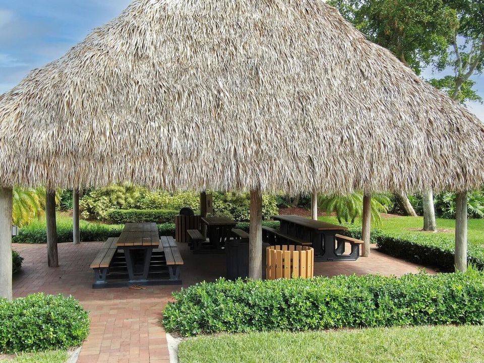 For Rent: $2,800 (2 beds, 2 baths, 1303 Square Feet)