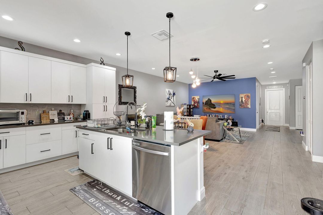 For Sale: $498,000 (3 beds, 2 baths, 1536 Square Feet)