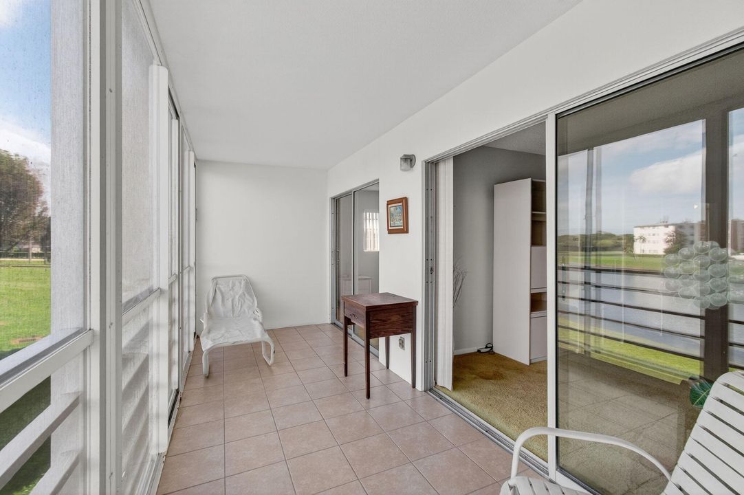 For Sale: $175,000 (2 beds, 2 baths, 1200 Square Feet)