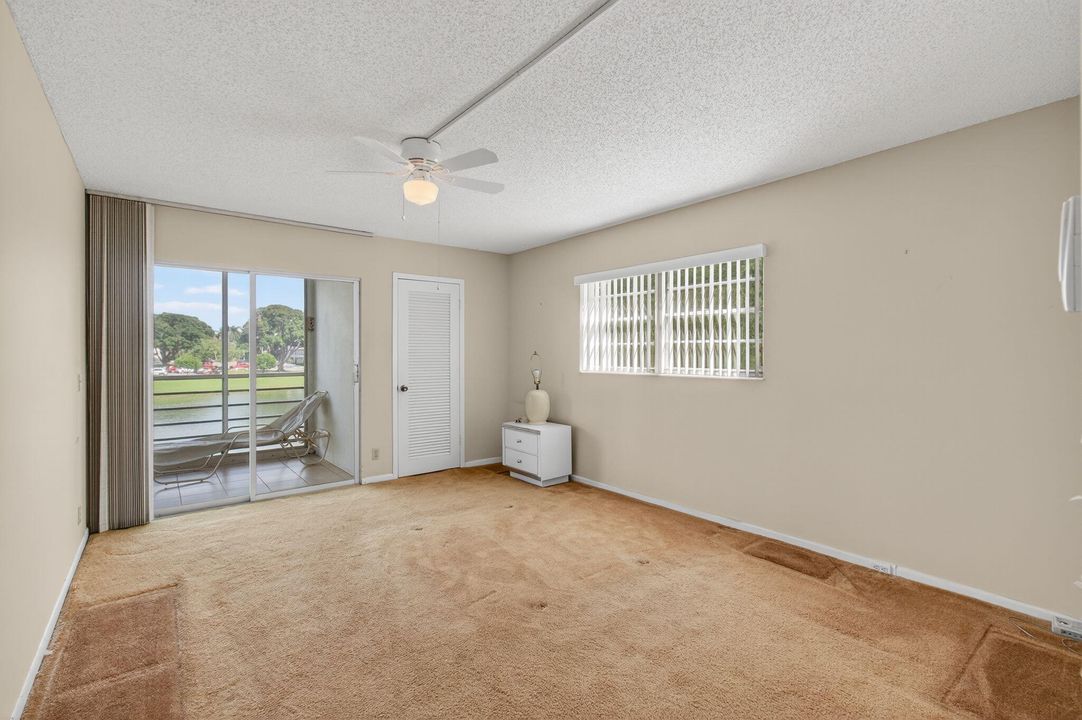 For Sale: $175,000 (2 beds, 2 baths, 1200 Square Feet)