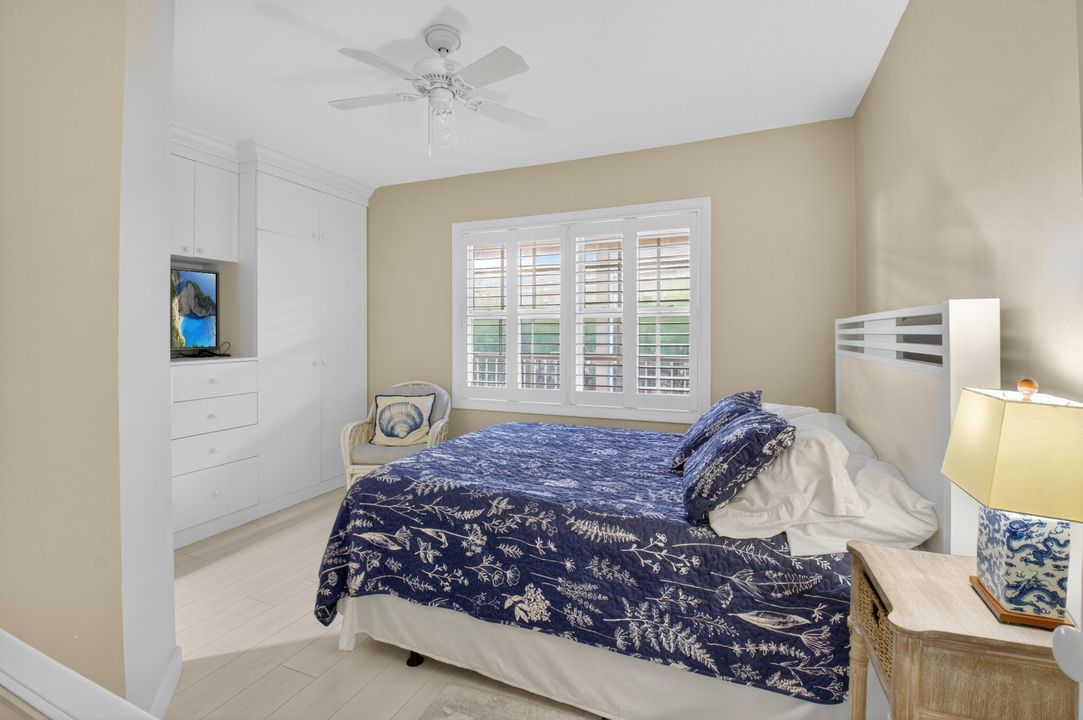 For Rent: $11,000 (2 beds, 1 baths, 836 Square Feet)