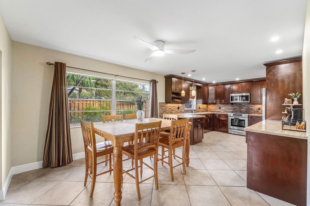 For Sale: $520,000 (3 beds, 2 baths, 1532 Square Feet)