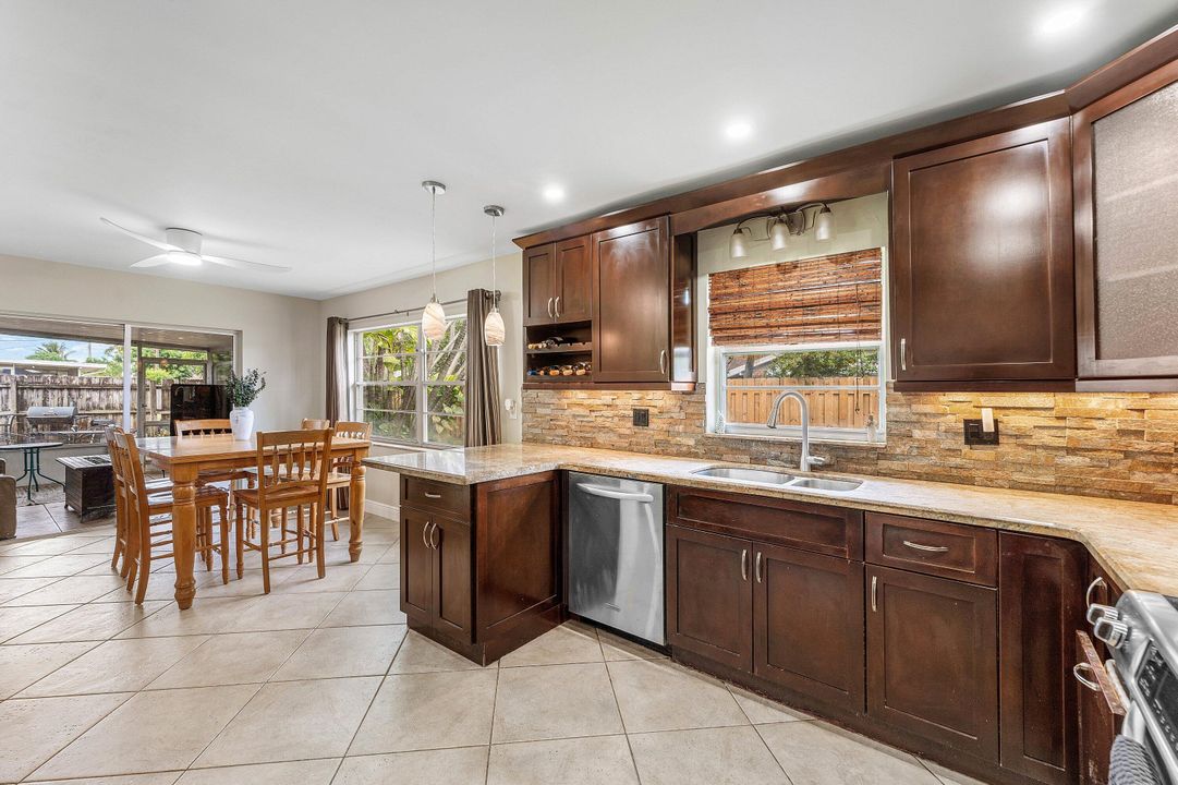 For Sale: $520,000 (3 beds, 2 baths, 1532 Square Feet)