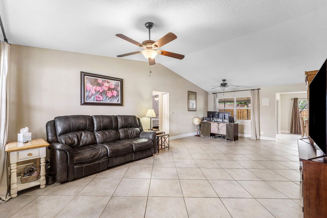 For Sale: $520,000 (3 beds, 2 baths, 1532 Square Feet)