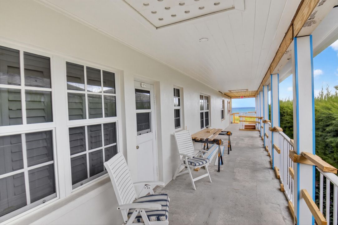 For Rent: $11,000 (2 beds, 1 baths, 836 Square Feet)