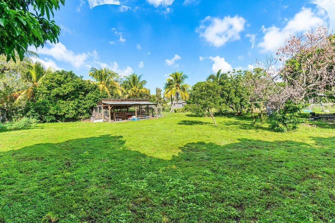 For Rent: $5,900 (4 beds, 2 baths, 3464 Square Feet)