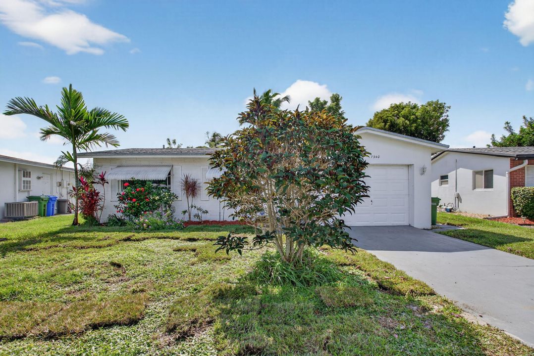 待售: $315,000 (2 贝兹, 2 浴室, 1141 平方英尺)