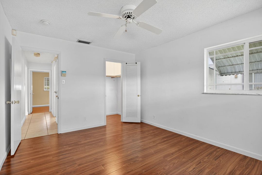 待售: $315,000 (2 贝兹, 2 浴室, 1141 平方英尺)