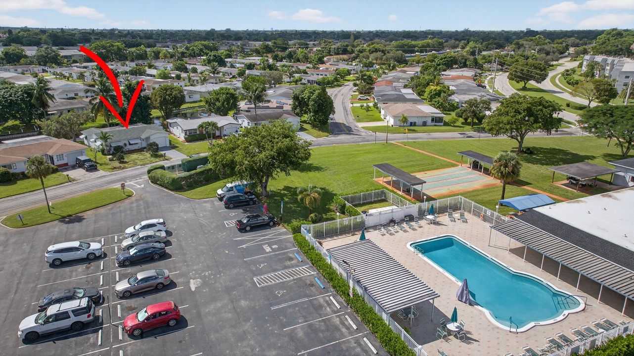 待售: $315,000 (2 贝兹, 2 浴室, 1141 平方英尺)