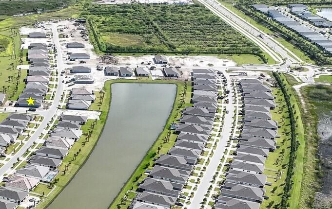 Active With Contract: $429,685 (2 beds, 2 baths, 2114 Square Feet)